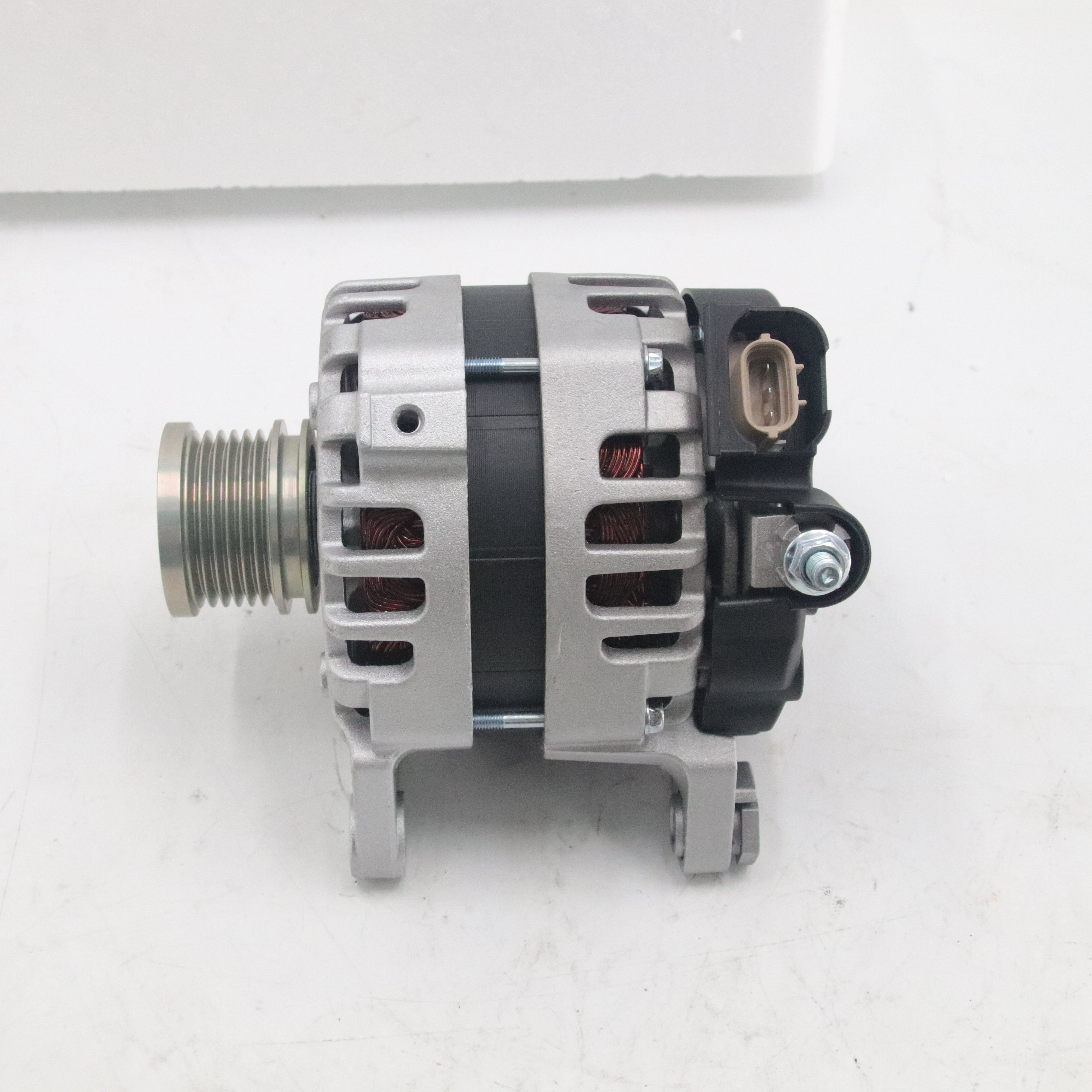 Car Alternator Generator Assembly 3701100XED95 for GREAT WALL POER 4D20M